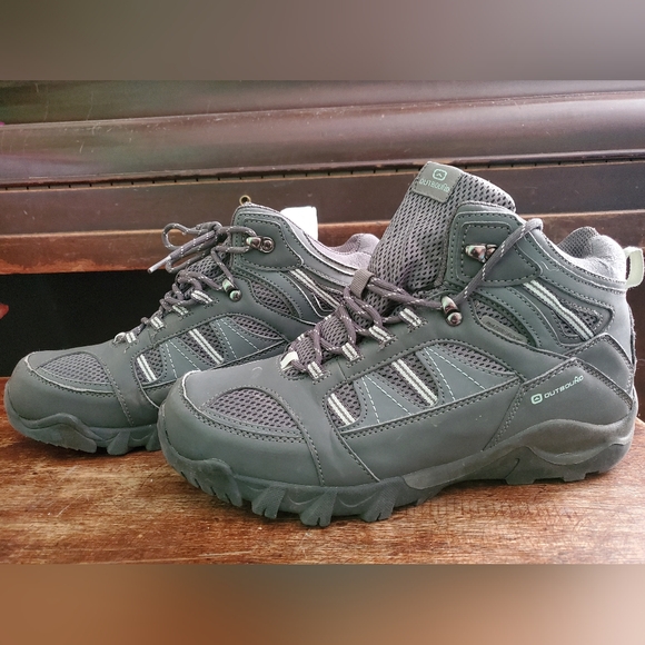 Outbound Women's Hiker Boots๐ - Picture 2 of 7
